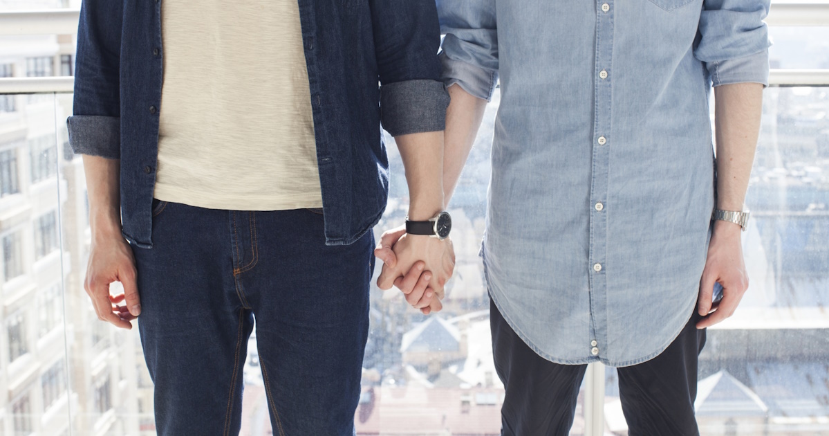 手から伝わる想い♡手つなぎのイラスト特集