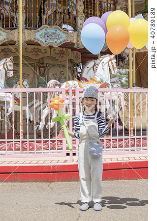 遊園地 着ぐるみ パンダ かわいい 風船の写真素材40771118- PIXTA