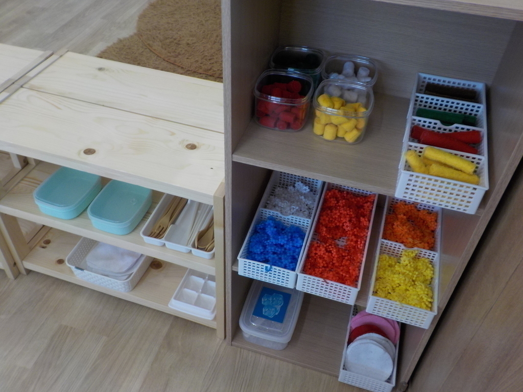 子どもが夢中になる「おままごとコーナー」とは？布おもちゃと遊びの動作から考える方法保育士・幼稚園教諭のための情報メディア ほいくis ほいくいず