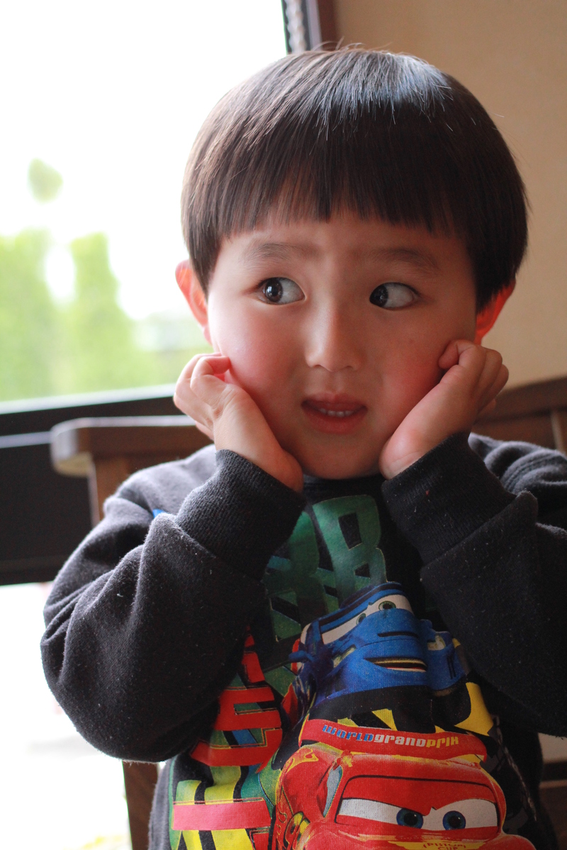 1歳11ヶ月男の子ママダッコキッズツーブロックカット¥1100 担当・栄真介ご来店ありがとうございましたDEEPSTA DEEPSTAキッズカット DEEPSTAヘアスタイル ママダッコキッズカット ツーブロック 男の子髪型 キッズ 子供髪型 ヘアカタログ ヘアスタイル 撮影 福岡県美容