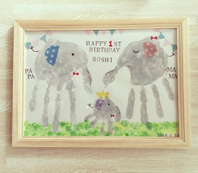 自宅レッスン❤︎1歳誕生日記念💕手形足形アート ✳︎petaritte✳︎