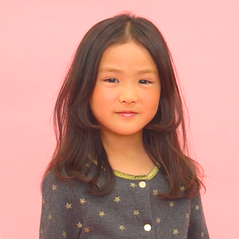 かわいい子どもの ぱっつん前髪 おうちで上手に切る方法は？たまひよ