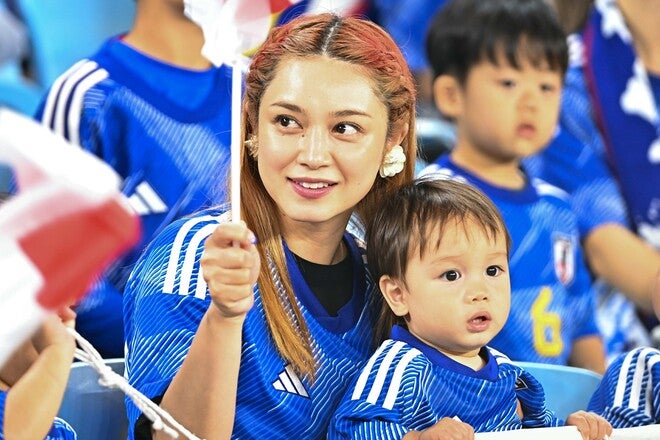 イケメンですね」平愛梨、“長友さんそっくり”の長男公開に大反響！ 「なんて可愛いのでしょう」antenna アンテナ