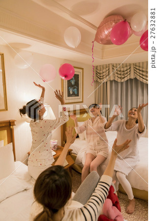 女子会に人気のおそろいパジャマ・ルームウェアは？SNS映えするパジャマパーティーを楽しもう！Instagoodなラブホテル×女子会×予約 セキララ 女子会