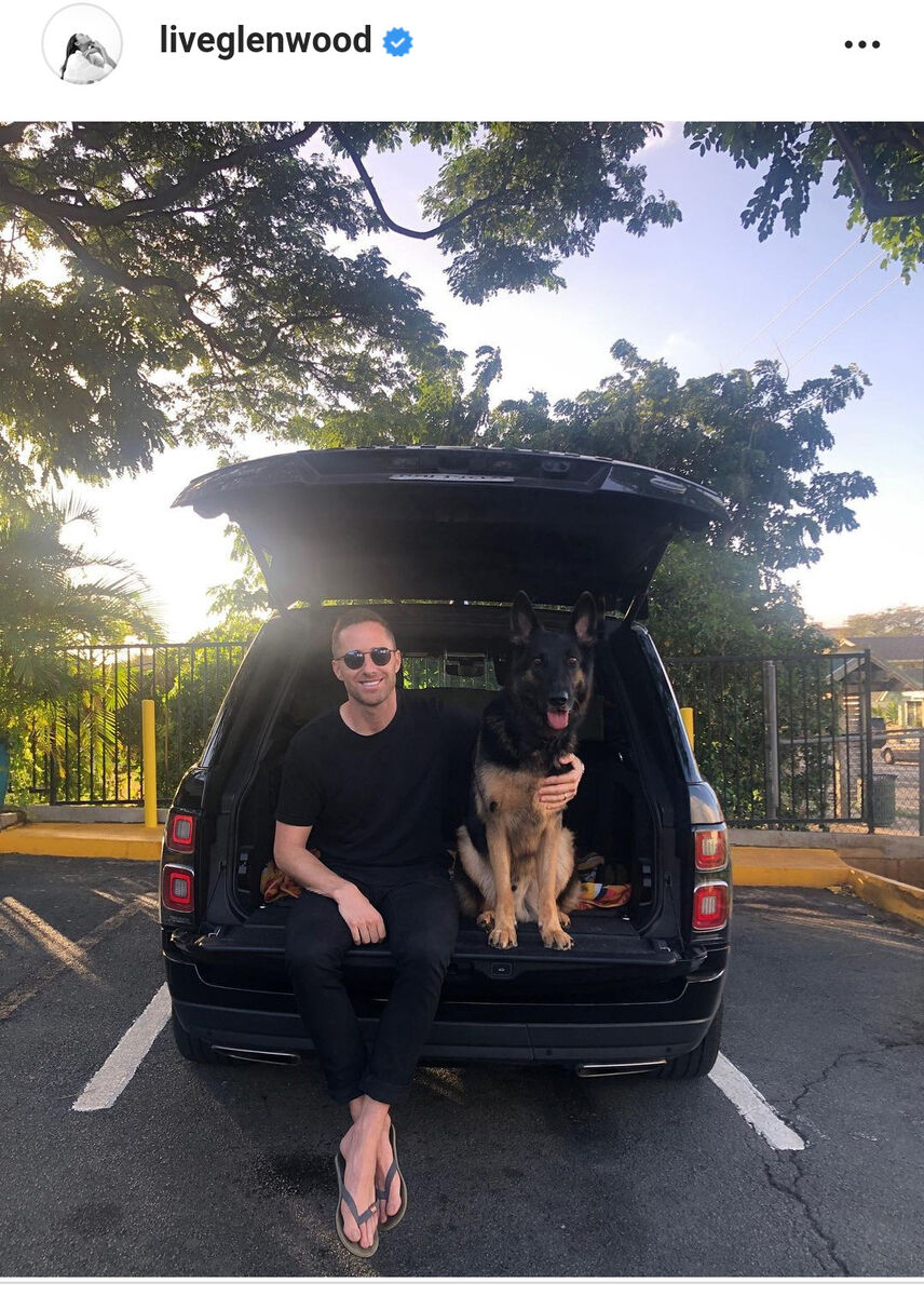 最高に憧れの女性」長谷川潤、イケメン夫とのラブラブショットに反響の声続出！ 「しあわせそう」 2 2- All About ニュース