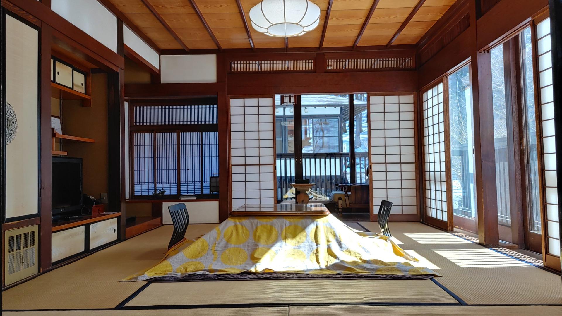 夏目雅子全力の変顔