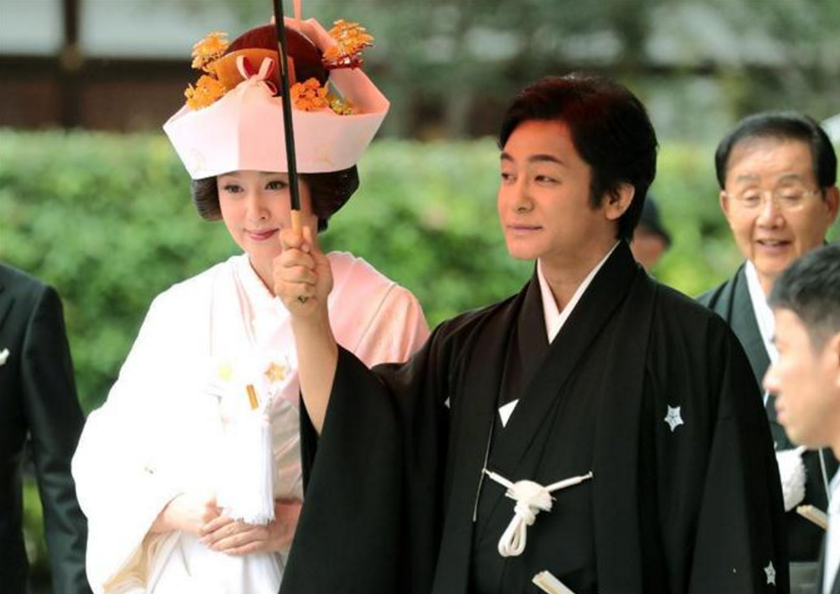 片岡愛之助が藤原紀香との子供を２８年まで公表しない理由に驚きを隠せない 六代目を襲名した『歌舞伎俳優』の妻・藤原紀香 の洗脳疑惑 隠し子の真相がヤバすぎた