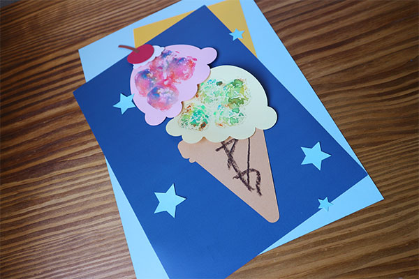 夏の製作 7月・8月に使える0歳児・1歳児・2歳児の製作遊び15選！花火やかき氷などの壁面アイデアも保育士の転職・採用は 保育士バンク！