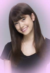 25ans ヴァンサンカン と言う雑誌から過日取材を受け、只今発売中の号に掲載されている。 私には、およそ場違いで縁遠い女性誌。 取材にいらした森星さんは、飛び切りの別嬪だが親しみやすく、才気煥発溢れる素敵な方だった。機会があれば、ご覧いただきたい