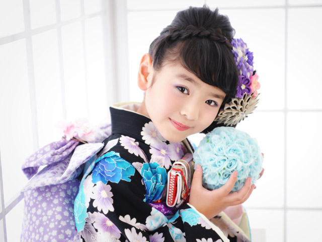 ショートヘアだから不安なお母様必見！ロングにも負けない可愛さ満点７歳七五三 シェルズキッズ- 小田急相模原 ヘアメイクサロン&ミニフォトスペースShell's シェルズ