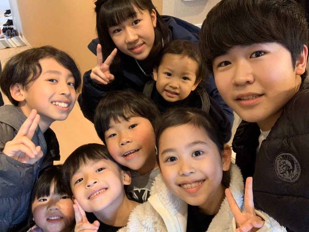 鈴木福、4きょうだい集合のサプライズ！完璧コメントに「ありがとうございます」映画「ストレンジ・ワールド もうひとつの世界」公開記念舞台あいさつ