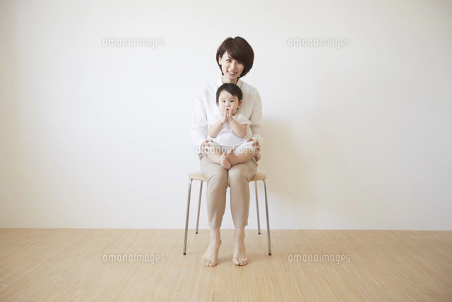 足を組むのをやめたい！ 足を組むデメリットや3つの対策法を紹介くまのみ整骨院グループ