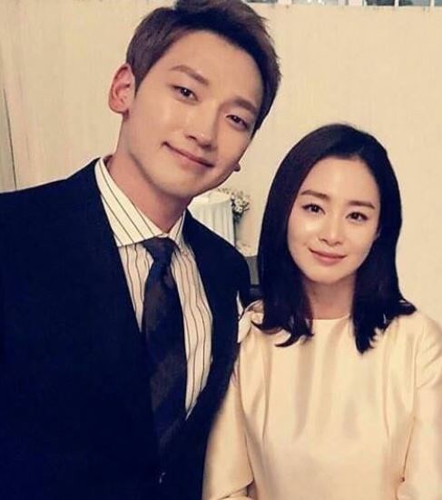 ピ＆キム・テヒ夫婦、日本で撮られた仲睦まじい姿が話題。おしどり夫婦は健在だった！cinemacafe.net