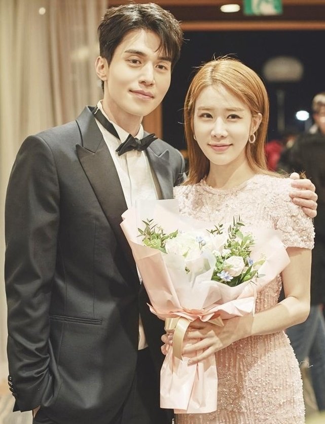 イドンウクは結婚してる？ハーフ疑惑とドラマ・インスタ情報！熱愛彼女は？キムチチゲはトマト味