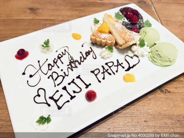 合同誕生日会で使える！１つのホールケーキで「みんなのお誕生日ケーキ」に仕上げる方法♪食べるプラス