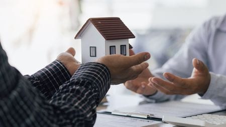 26,508 お金持ち 家族 Stock Photos, High-Res Pictures, and Images - Getty Images