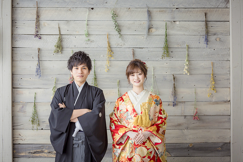 大阪前撮りのヘアスタイル大阪でフォトウェディングを撮影しているフォトグラファーが執筆しています