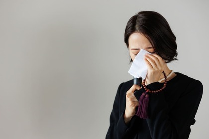 弔電 お悔やみ電報 布張りカード ｢畏敬」 送料無料 電報 送る 弔電 注文 文例 メッセージ 例文 葬儀 葬式 通夜 告別式 法要 法事 お悔やみ家族葬 お彼岸 彼岸供養 お盆 初盆 新盆見舞い 訃報 即日発送 翌日配達電報屋のエクスメール楽天市場店