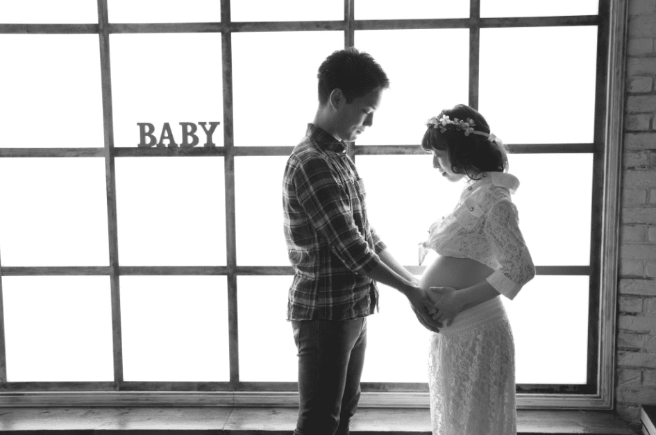 モノクロマタニティ通常プランに登場!!東京都目黒区自由が丘の写真撮影ならフォトスタジオ MERRY メリー