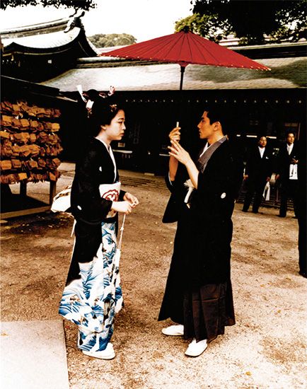 本木雅弘の息子・UTA、首元に3000万円超えのネックレスが輝く「野生が引き出される」ティファニー「ブルーブック 2022：ボタニカ」ガラ