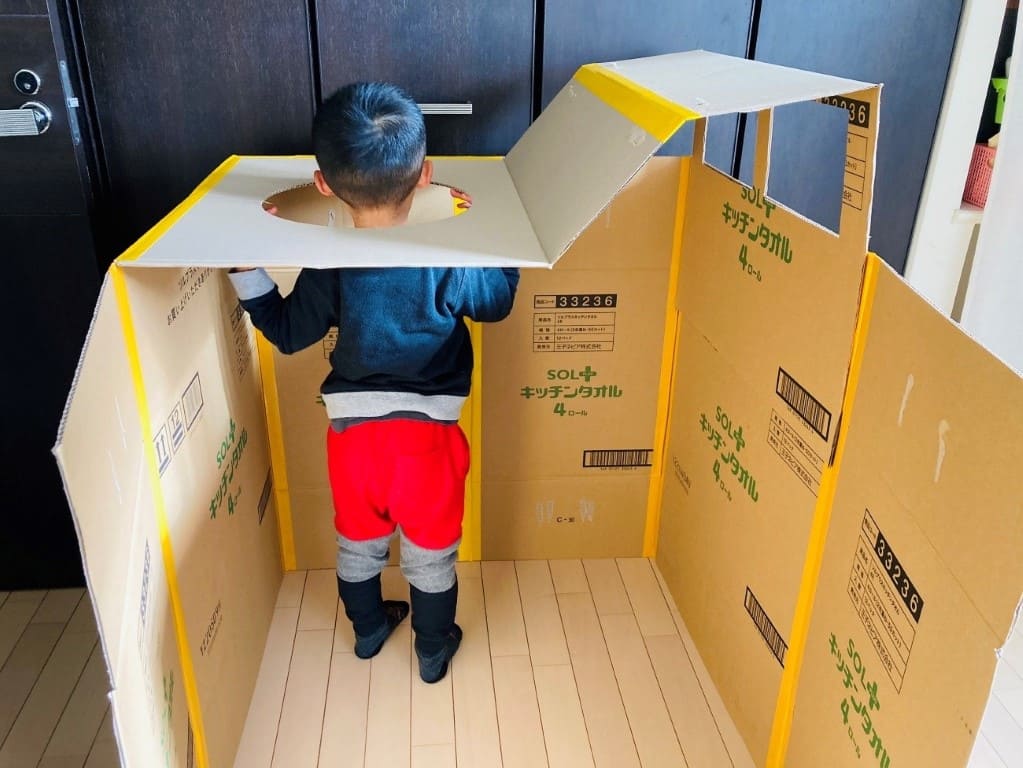 ごっこ遊びが楽しくなる♪ダンボールでドールハウス&ミニチュア家具家電作りつづる