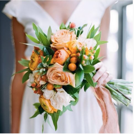 ウエディングブーケ 二次会 結婚式 ウェディングブーケ 花嫁 披露宴 前撮り 造花 ブライダル ローズ バラ オレンジ 秋色 インテリア 上品 :ミットスウィーティー - 通販 - Yahoo!ショッピング