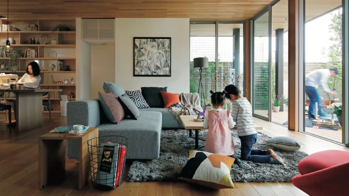 風水を意識して家族写真を飾るならどこがおすすめ？NG例も紹介！ふぉとるプラス出張撮影・写真撮影の総合Webメディア