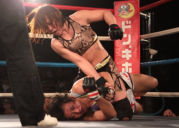 杉山しずか復帰！美女格闘家の戦績と中村K太郎との結婚について