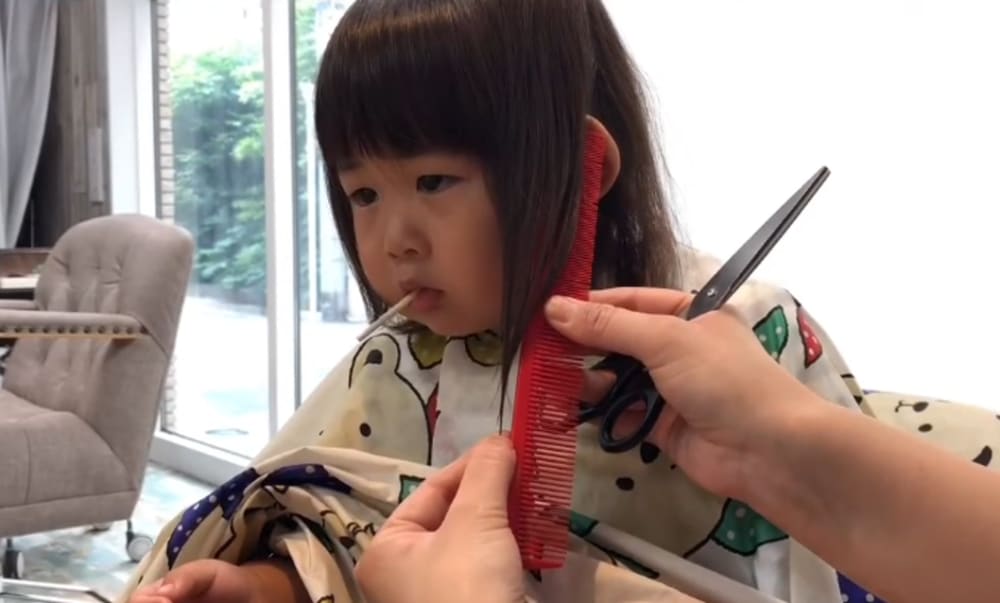 セルフカット 自宅での子供 女の子 の前髪カットを解説