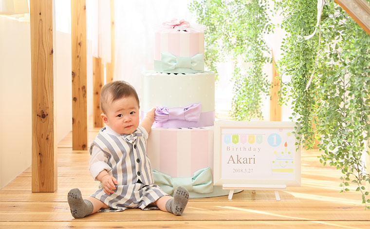 ♡ ⁡ 🍅🥦🌽🍆🥕 ⁡ キューピーマヨネーズになりました👶🏻 ⁡ 6ヶ月のハーフバースデーだったので 記念に定番衣装を手作りしておうちでセルフ撮影しました 📸 ♡ ⁡ ⁡ハーフバースデーキューピーハーフhalfbirthdayハーフバースデーフォトハーフバースデー衣装