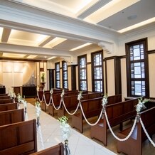 学士会館でレトロなチャペル フォトウエディングフォトウェディング・前撮りならONESTYLE