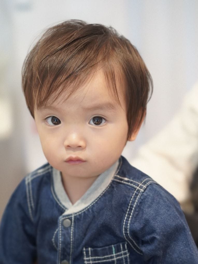 写真解説 1歳の男の子・女の子の赤ちゃんの簡単セルフヘアカット！子育てメディア memorico