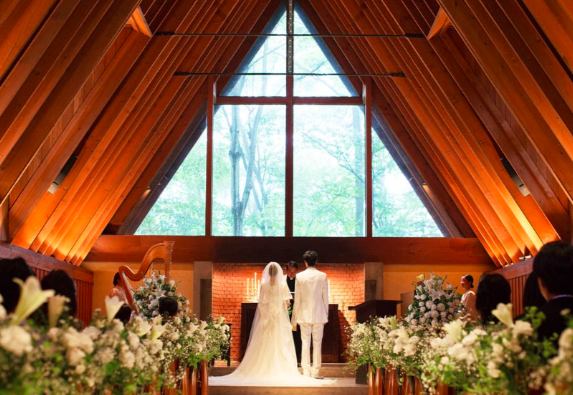 結婚式場とは一味違った本物の教会での挙式が体験できます！！」口コミ・評判南青山ル・アンジェ教会 ウエディングパーク