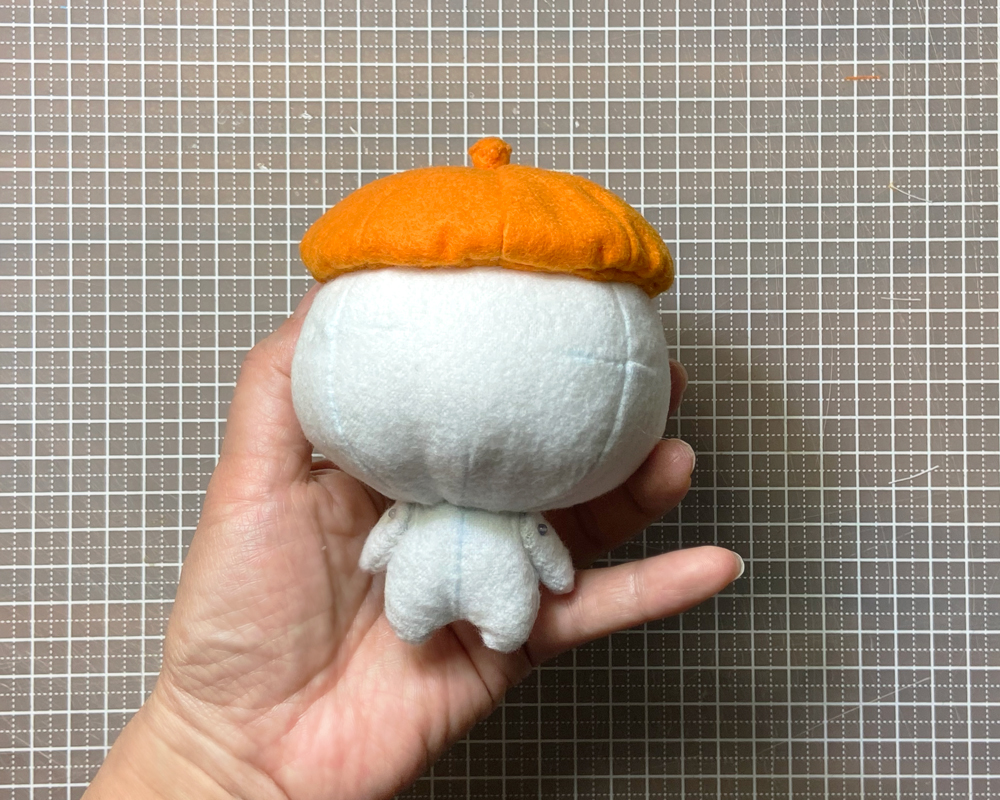 無料型紙 約10cm人型ぬいぐるみ作り方。推しぬいやオリキャラにも！ショコハジロはもっと自由に生きたい