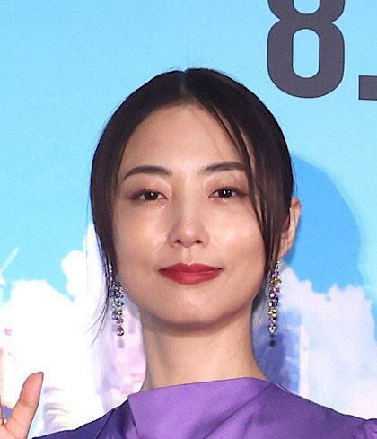 密着写真 MEGUMI最愛の息子と不倫相手が一緒に我慢できなかった夫・降谷建志の“モンスト仲間”パリピ女子との不貞NEWSポストセブン -Part 5