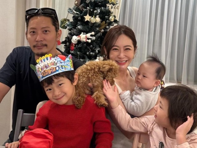 EXILE・黒木啓司は2歳の娘＆実業家の妻とパシャリ！ 指原莉乃は「100年ぶり」の来園で変化に喜び お忍びディズニー7連発2022 05 0413:00 サイゾーウーマン