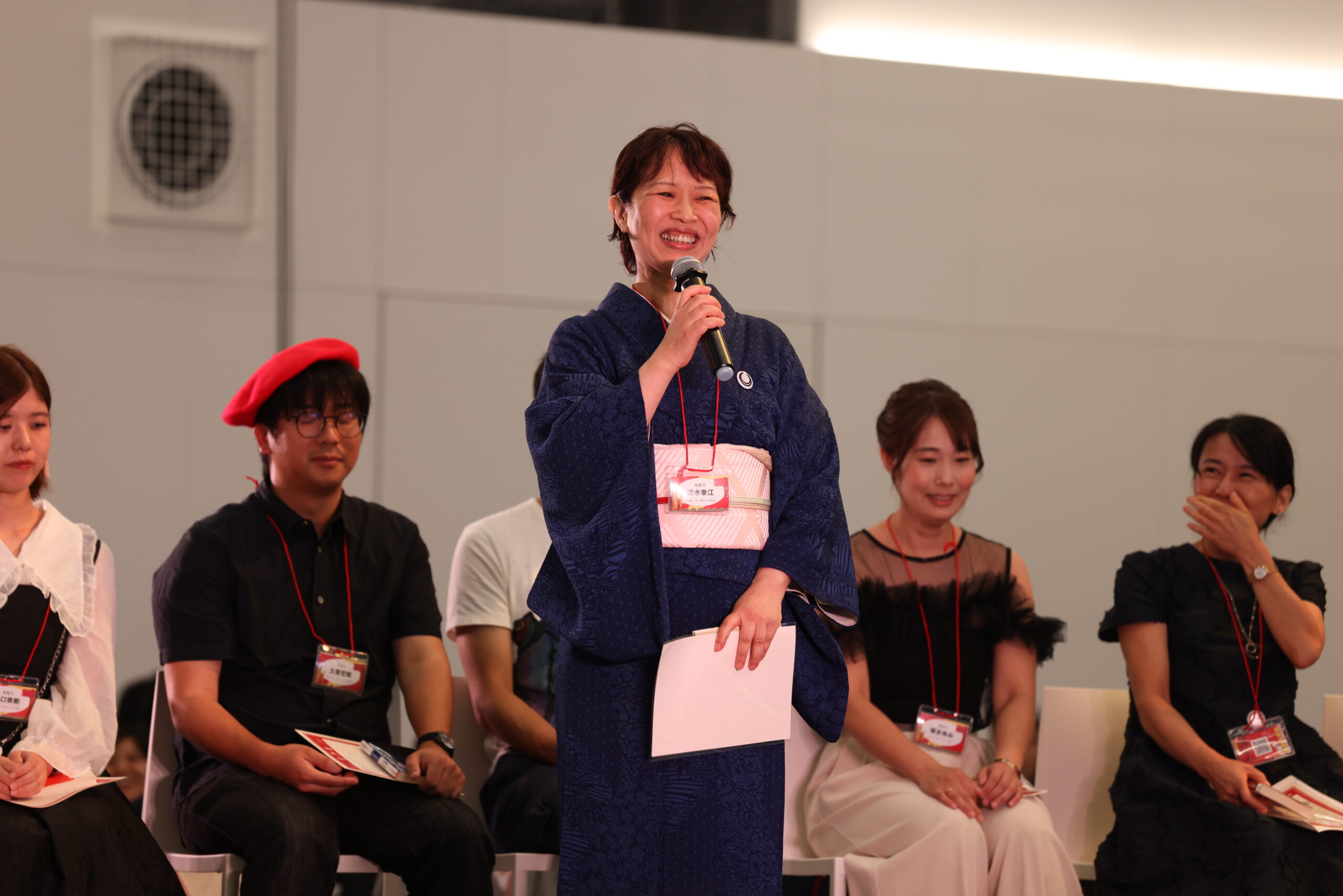 市川紗椰が誘うローカル鉄道のたしなみ！ バカリズムの大人のたしなみズム 11月11日 木 よる9時放送「ローカル鉄道」 - YouTube