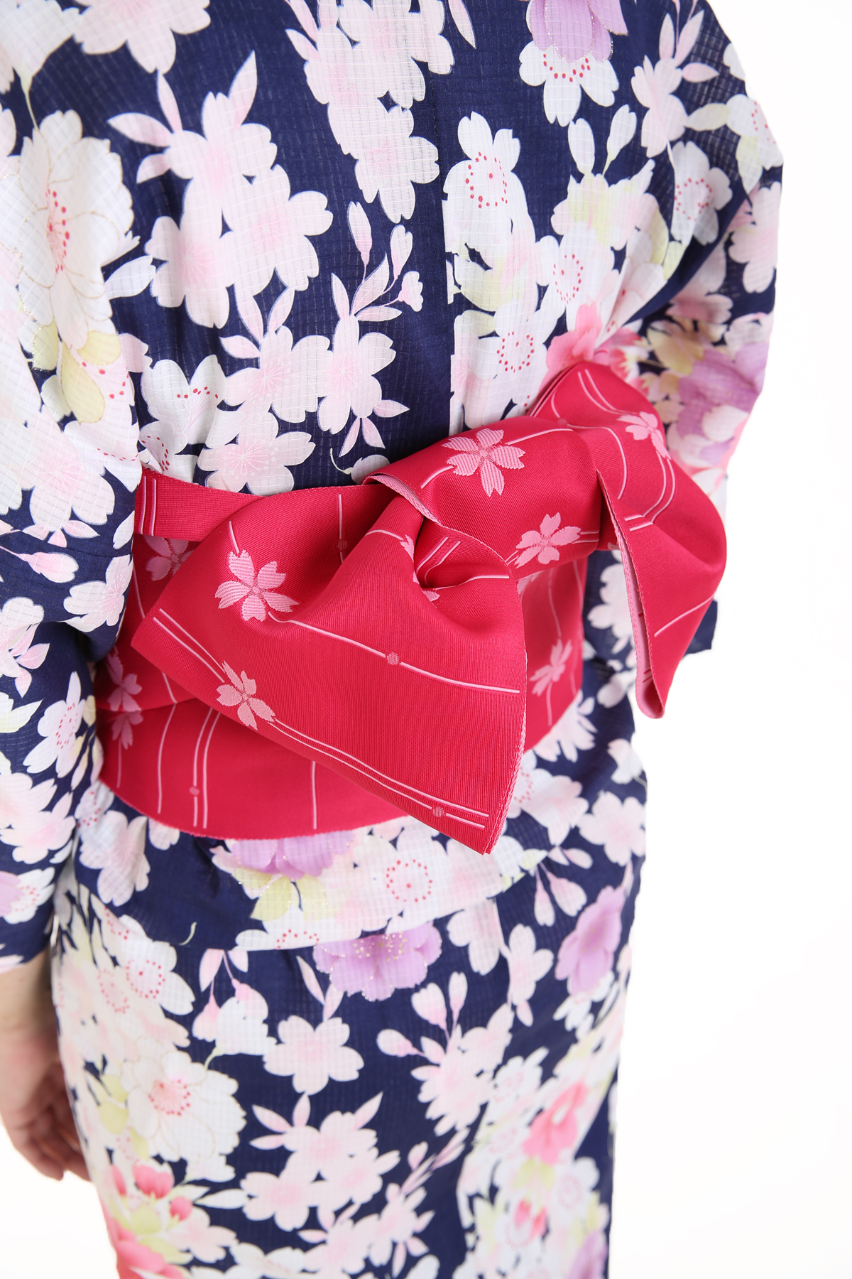 1分以内で分かる！かんたんな子供用帯の結び方👘✨, 今回解説しているのは「リボン返し」🎀, ちょうちょ結びができる方ならかんたんにできますよ✨,これでお子様の浴衣姿もバッチリ✨, 1分以内で分かる「こども浴衣の着付け方」も, 別動画で解説しています◎, あわせてご覧ください！,ひよこ商店子供浴衣着付け動画浴衣ゆかた