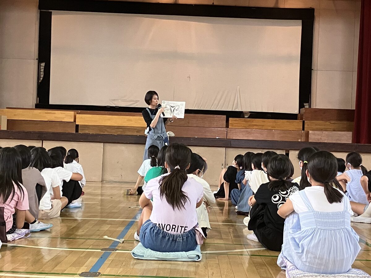 adopt5_女子小学生SKIMA スキマ