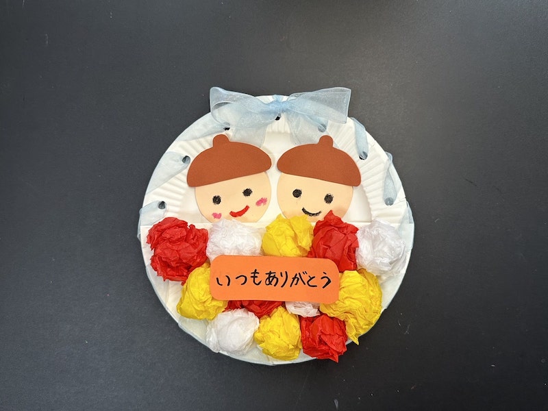 SNSでバズった折りたたみティッシュケースをクリアファイルで作ろう 100均DIY 簡単すぎる😆