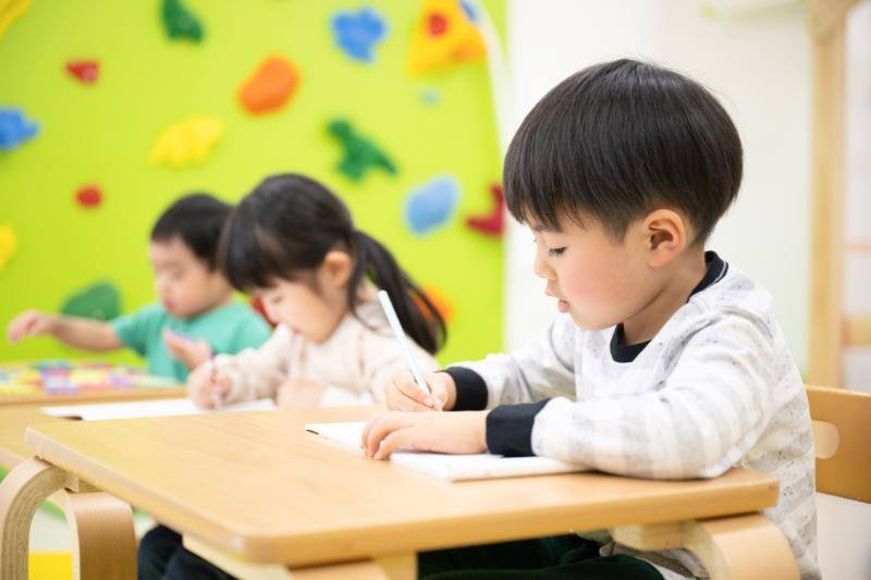 喜ぶかわいい手描きの無料素材「てがきっず」保育園・小学校・介護施設にぴったりのフリー素材イラスト