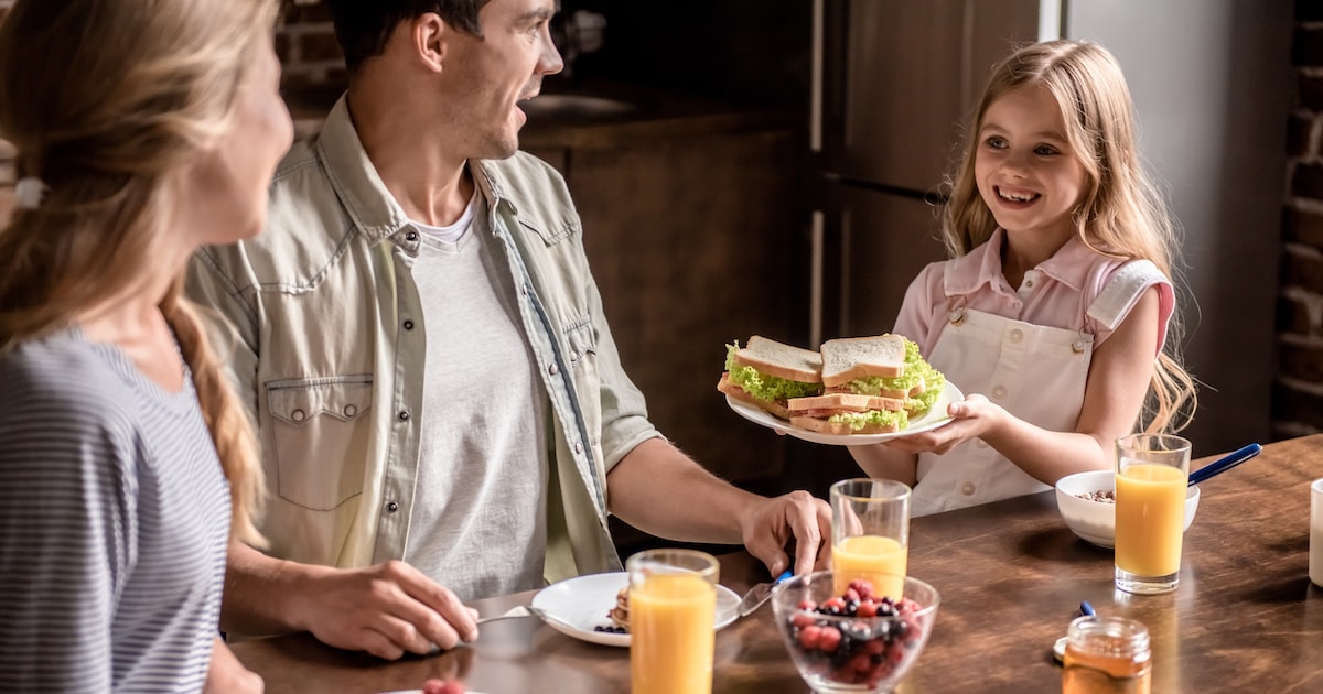 PR 「食卓は人間関係の質を示す場所」―― 忙しい家族が一緒に食事をする意味 - Yahoo!ニュース