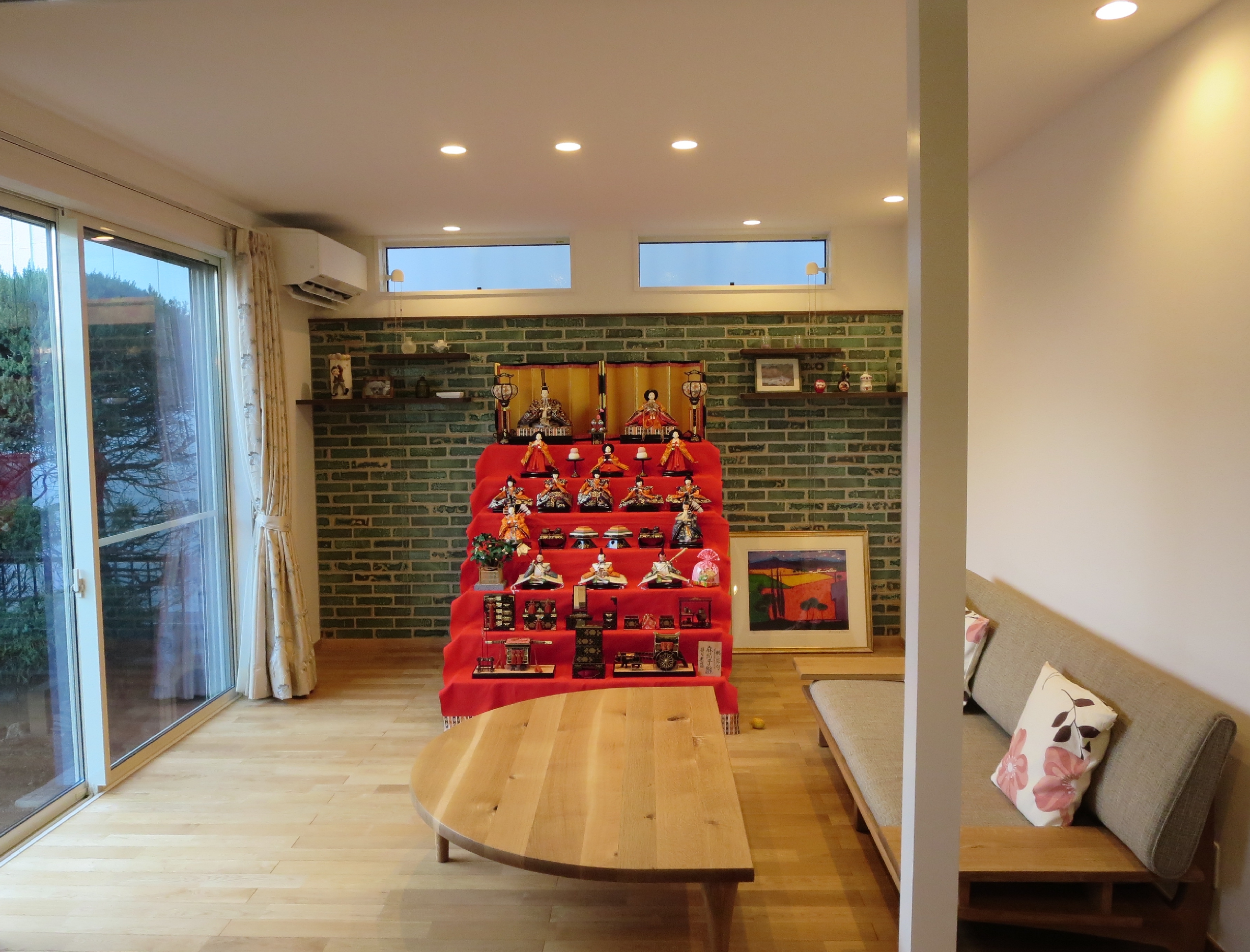 3姉妹がいる家のお雛様 優先するのは飾る場所？ 飾りたい気持ち？ - 片づけ収納ドットコム