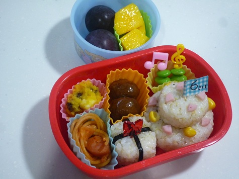 お弁当 子供 喜ぶ 誕生日 作り方TikTok