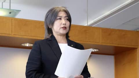 画像・写真2枚目 V6坂本交際の朝海ひかるとは 元宝塚雪組トップでオスカル役も女性自身