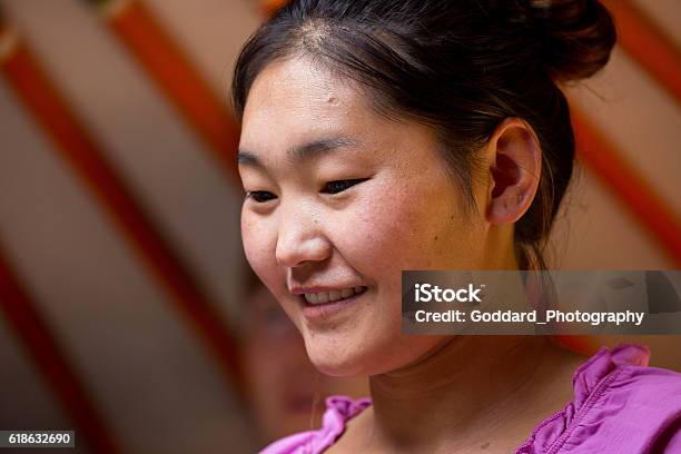 864 Mongolian Women 写真 Stock Photos, High-Res Pictures, and Images - GettyImages