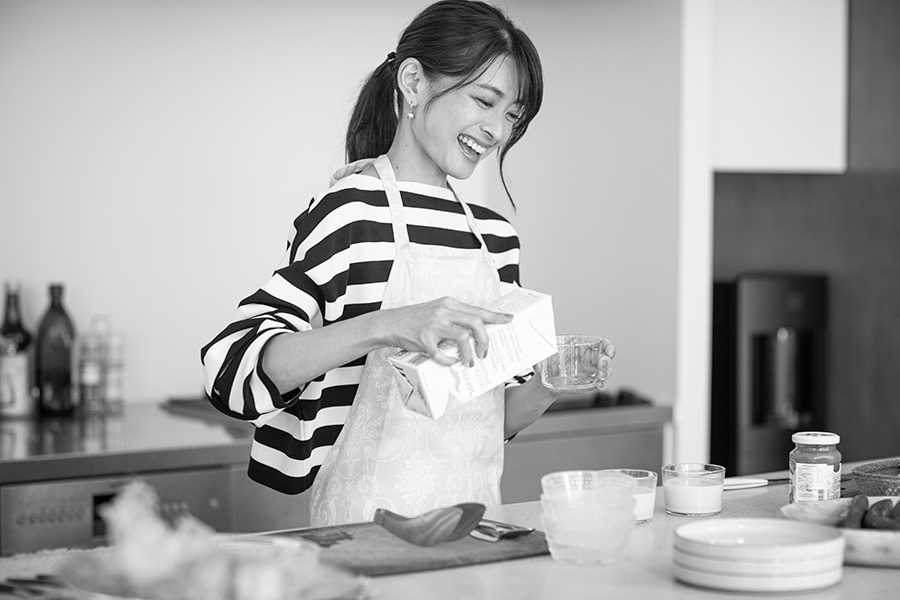 乙葉さん 43 が子育て、夫婦生活で笑顔のために大切にしていることとは – STORYストーリィオフィシャルサイト