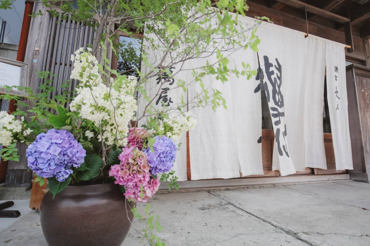 結婚式で使う花の種類 アジサイ の特徴・花言葉とは