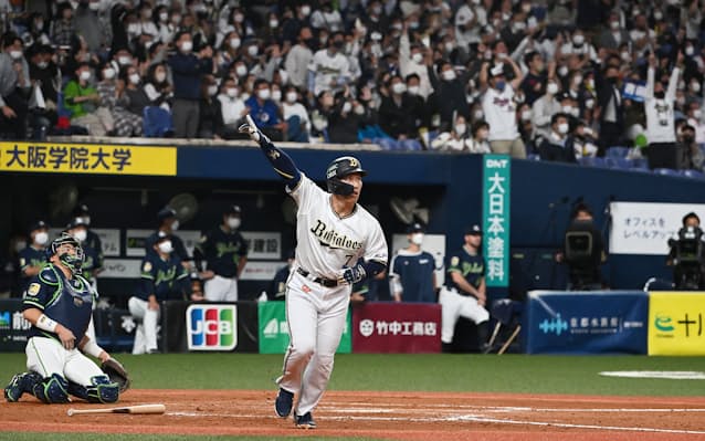 吉田正尚 選手の結婚式🎉敦賀気比野球部 ⚾出身が多い 福井クラフト 💪からも2名駆けつけました✌️ 同じ気持ちで戦ってきた チームメイトっていつまでたってもいいもの✨ 吉田選手、末永くお幸せに❣️ そして更なるご活躍を✨✨ また会社にも遊びに来てくださ～い