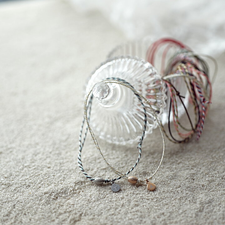 願いを込めてペアでミサンガを楽しもう!おすすめ&作り方を解説!pairgifts by memoco